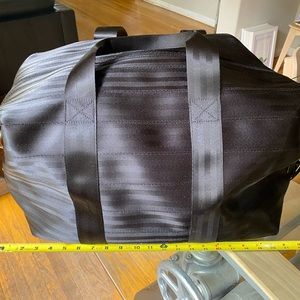 Shop Harvey’s black Weekender